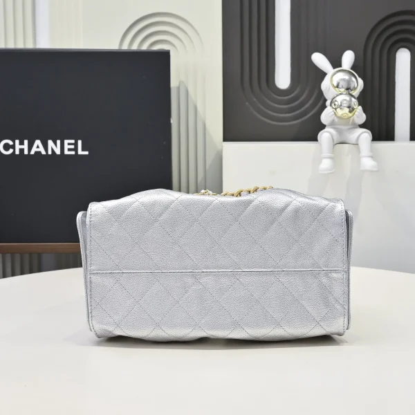 Chanel 25 Small Handbag - Image 5