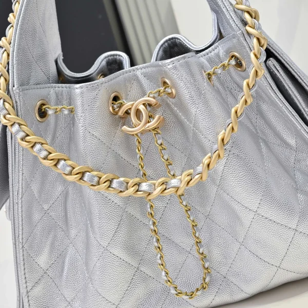 Chanel 25 Small Handbag - Image 6