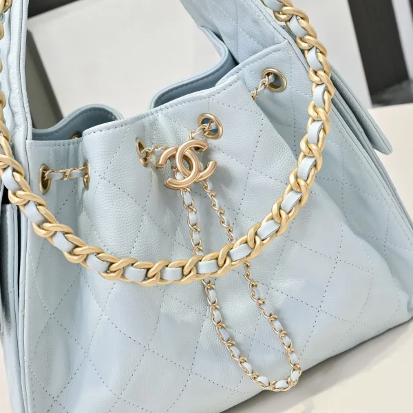 Chanel 25 Small Handbag - Image 7