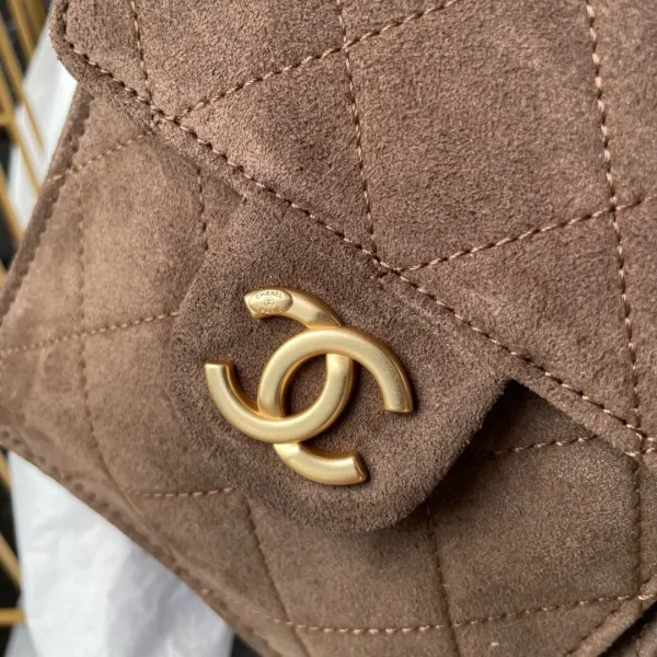 Chanel 25C Small Maxi Pockets Hobo Bag - Image 6