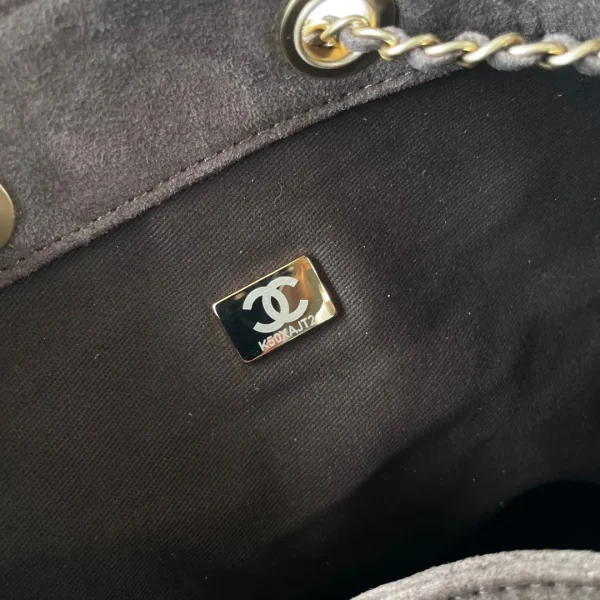 Chanel 25C Small Maxi Pockets Hobo Bag - Image 9