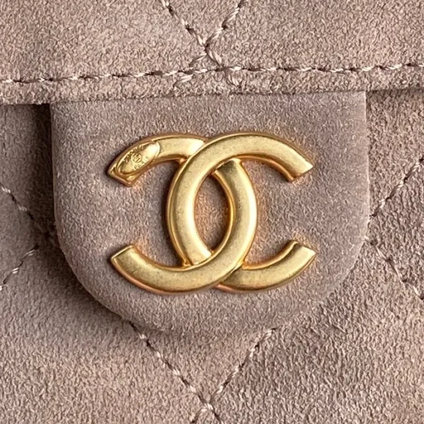 Chanel 25C Grey Suede Small Maxi Pockets Hobo Bag - Image 6