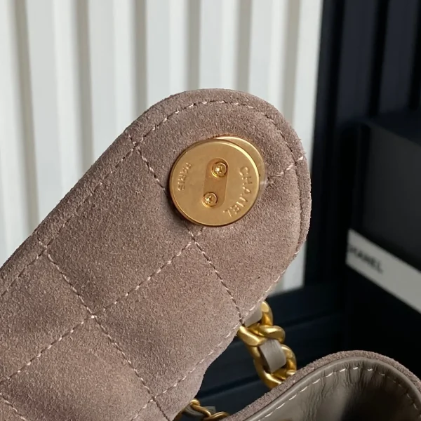 Chanel 25C Grey Suede Small Maxi Pockets Hobo Bag - Image 8