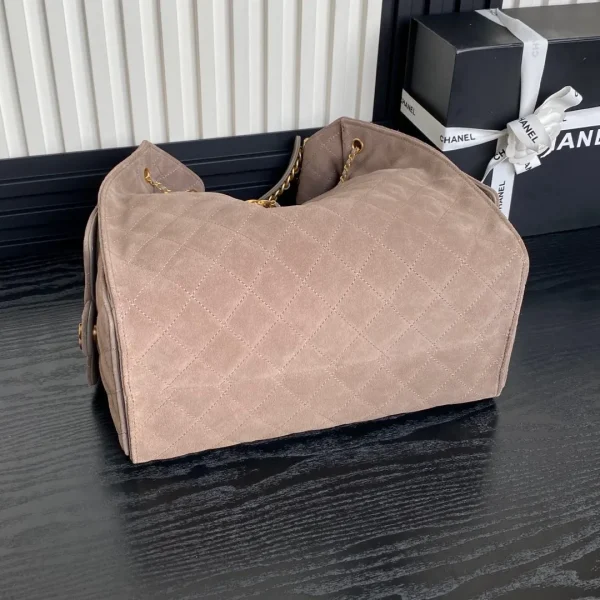 Chanel 25C Grey Suede Small Maxi Pockets Hobo Bag - Image 10
