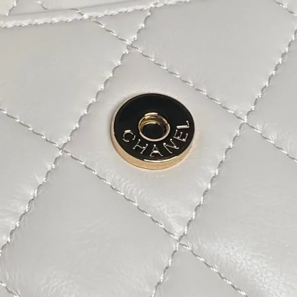 Chanel 25P Camera Bag - Image 8