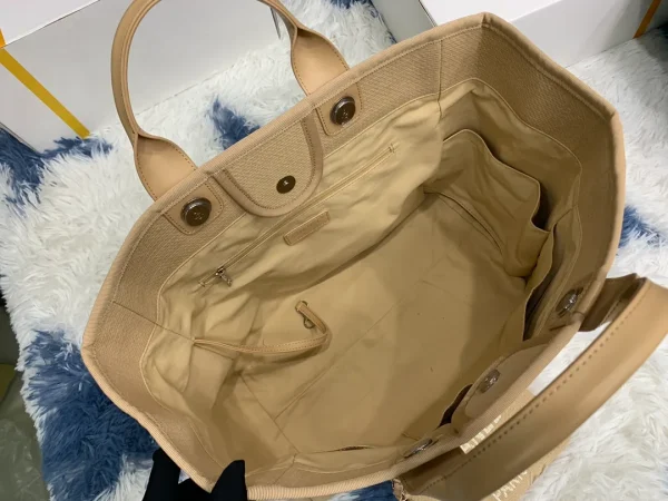 Chanel Beige Calfskin Grand Shopping Tote GST Chain Handbag - Image 8