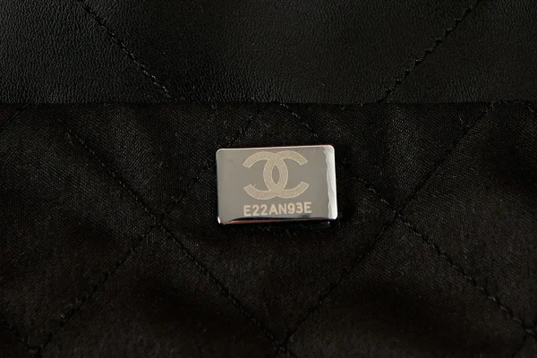 Chanel Black Shiny Calfskin Quilted Small Chanel - Image 2