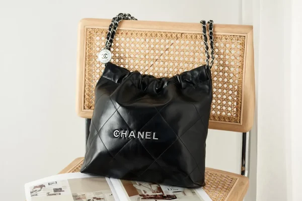 Chanel Black Shiny Calfskin Quilted Small Chanel