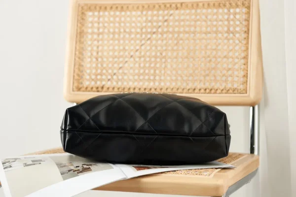 Chanel Black Shiny Calfskin Quilted Small Chanel - Image 8