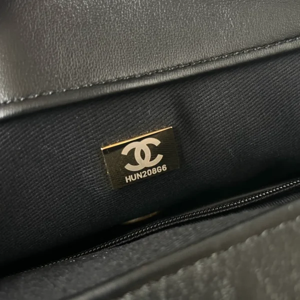 Chanel Black Small Quilted Calfskin Chain Hobo Flap Chanel - Image 3