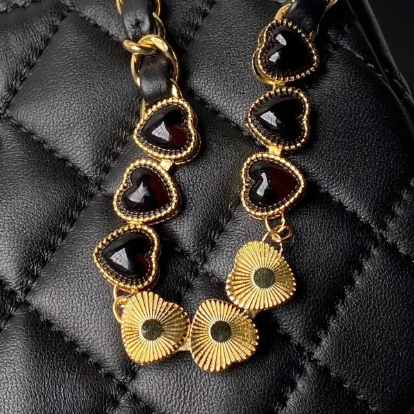 Chanel CC Chain Around Hobo Quilted Lambskin Black - Image 5