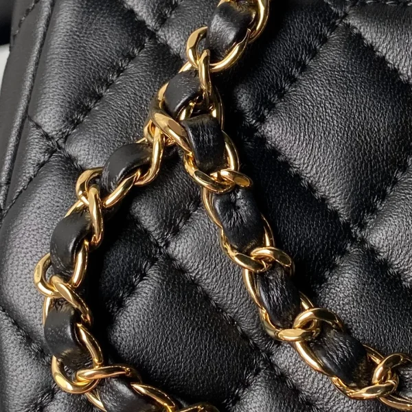 Chanel CC Chain Around Hobo Quilted Lambskin Black - Image 8