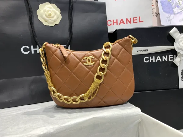 Chanel CC Chain Around Hobo Quilted Lambskin Neutral - Image 3
