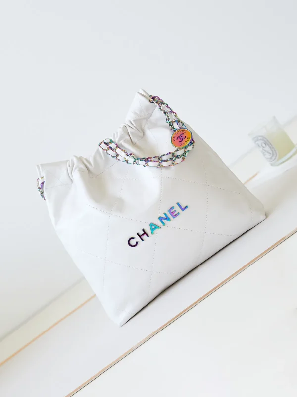 Chanel Chanel 22 Mini shiny calfskin Chain Shoulder Bag
