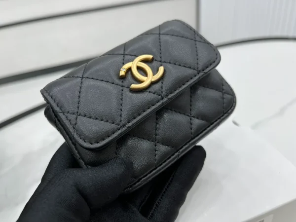 Chanel Classic Flap Card Holder - Image 7