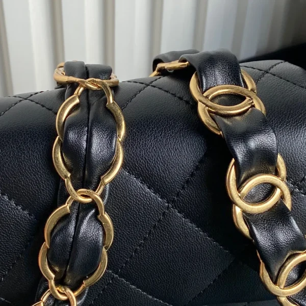 Chanel Elegant Chain Flap Bag - Image 9