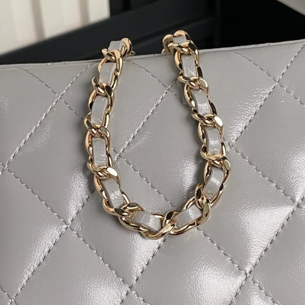 Chanel Grey Quilted Lambskin Pearl Crush Small Vanity - Image 3