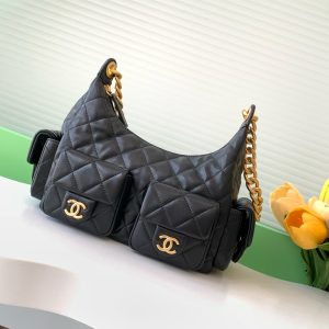 Chanel Large Capacity Black Gold Chain Shoulder Bag