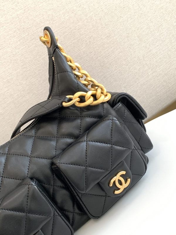 Chanel Large Capacity Black Gold Chain Shoulder Bag - Image 6