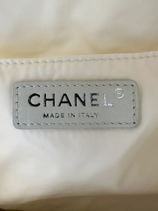 Chanel Leather CC Day - Image 2