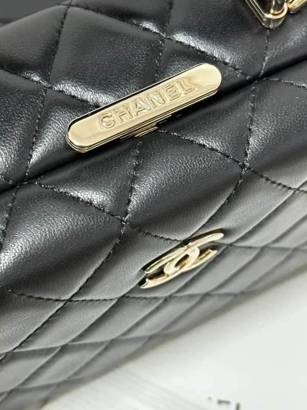 Chanel Matelasse Lambskin Chain Shoulder Bag Black - Image 3