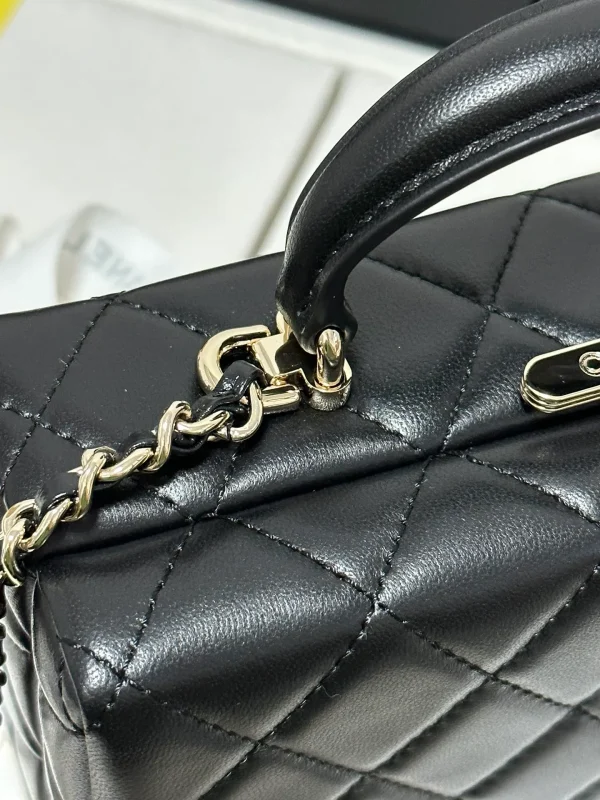 Chanel Matelasse Lambskin Chain Shoulder Bag Black - Image 6