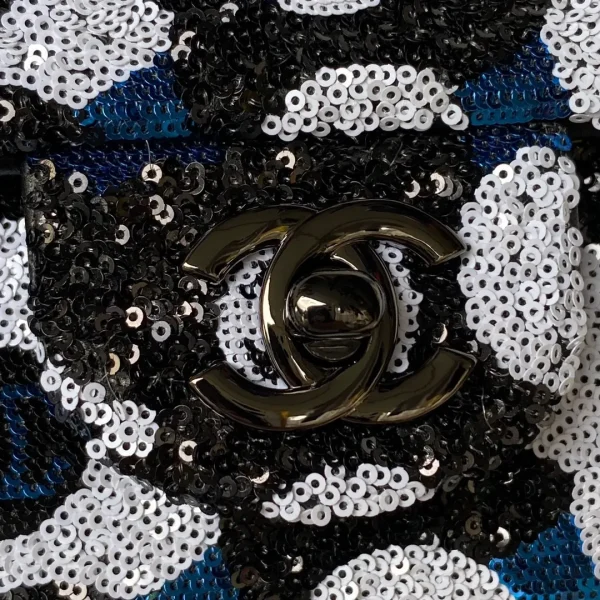 Chanel Mini Rectangular Flower Flap Bag Black - Image 4