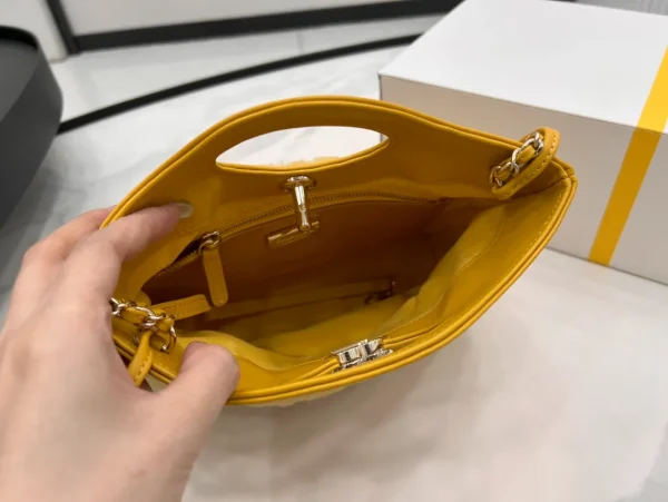 Chanel Mustard Calfskin Shearling 31 Mini Shopping Bag - Image 8