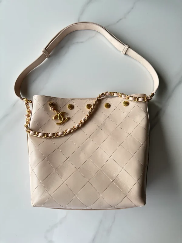 Chanel Pink Quilted Caviar Top Handle Drawstring Bucket Bag - Image 2