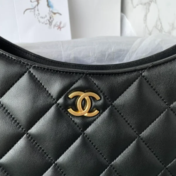 Chanel Quilted C MM Bag - Image 4