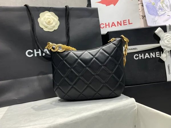 Chanel Quilted C MM Bag - Image 5