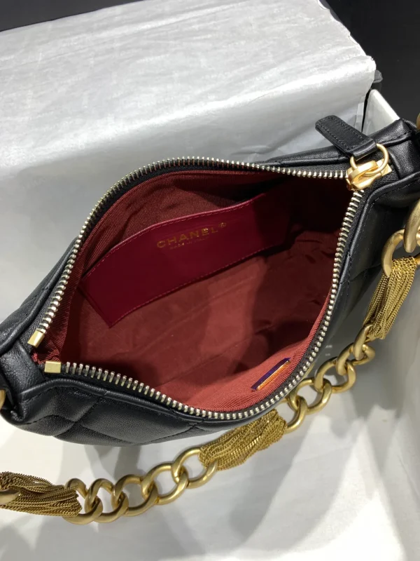 Chanel Quilted C MM Bag - Image 9