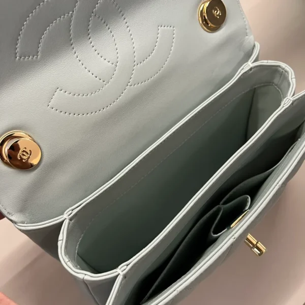 Chanel Quilted Trendy CC Small Grey Lambskin Gold Hardware - Image 9