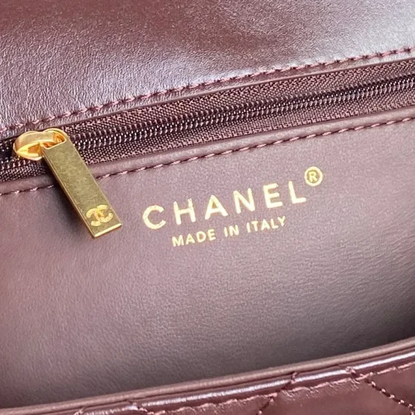 Chanel  Shoulder Bag - Image 2
