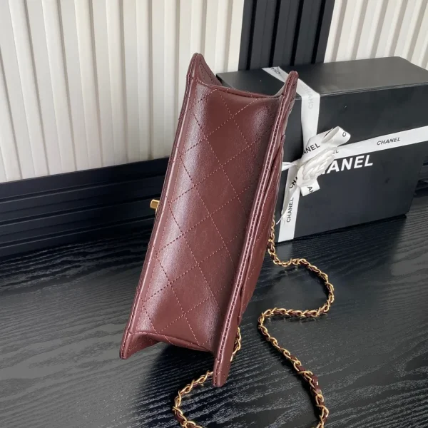 Chanel  Shoulder Bag - Image 7