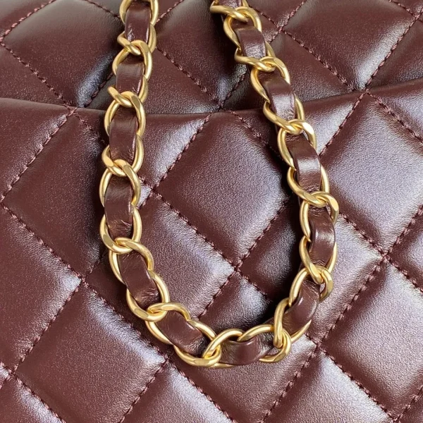 Chanel  Shoulder Bag - Image 9