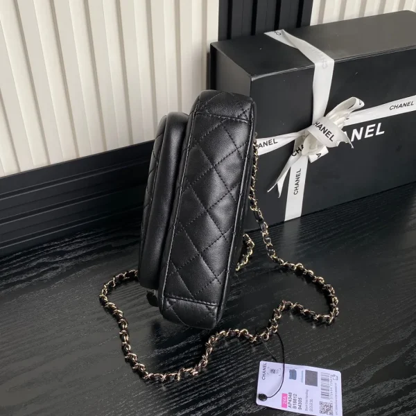 Chanel Timeless Classic Clutch With Chain - Image 5