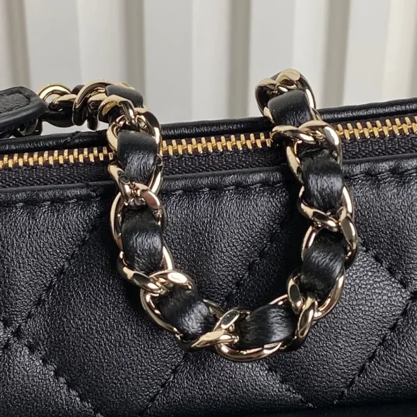 Chanel Timeless Classic Clutch With Chain - Image 7