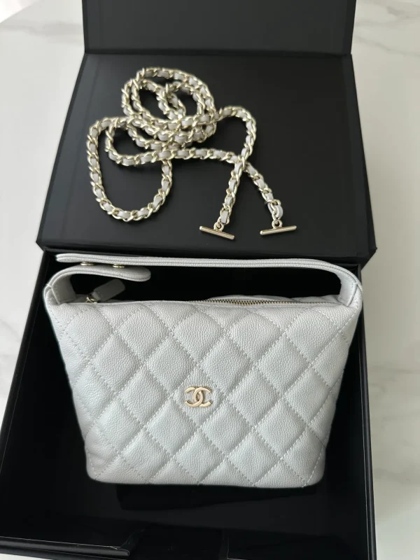 Chanel Top Handle Vanity Case Ivory Caviar - Image 10