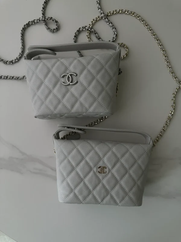 Chanel Top Handle Vanity Case Ivory Caviar - Image 2