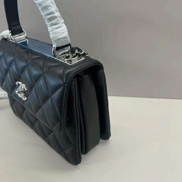Chanel Trendy CC Medium Lambskin Leather - Image 6
