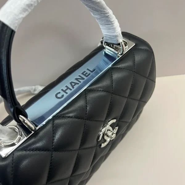 Chanel Trendy CC Medium Lambskin Leather - Image 7