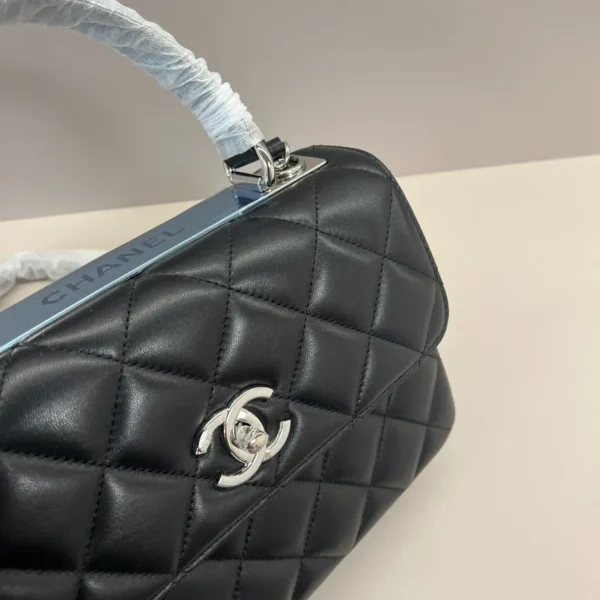 Chanel Trendy CC Medium Lambskin Leather - Image 8