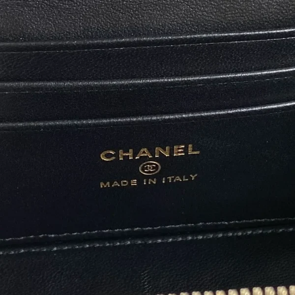 Chanel Vanity Case Black - Image 3