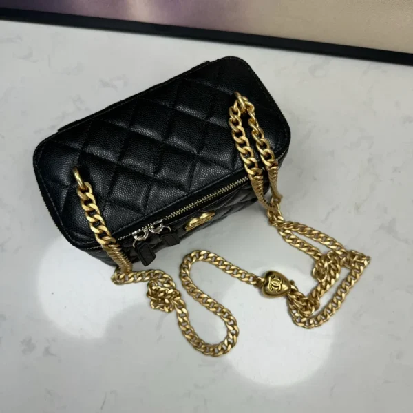 Chanel Vanity Case black - Image 6
