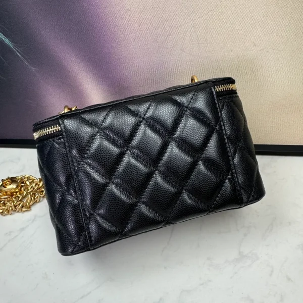 Chanel Vanity Case black - Image 9