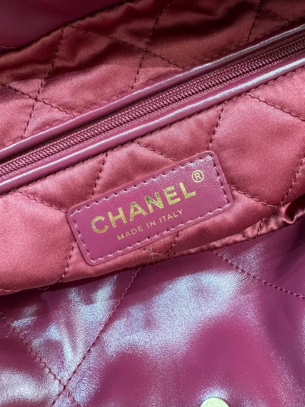 Chanel Women CC 22 Handbag - Image 3