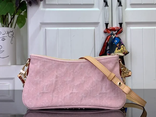 Designer Embossed Shoulder Chain Bag - Image 5