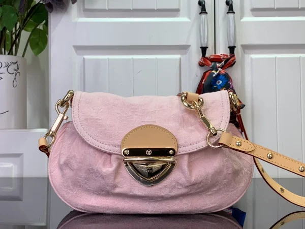 Luxury Replica LV Chanel Gucci Hermes