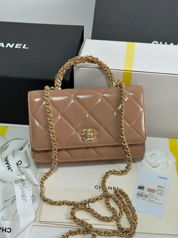 Fortok Chanel 24B twisted Chain Handle Woc Bag Beige